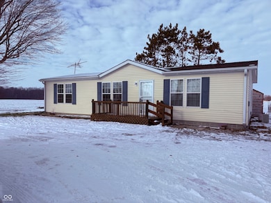 10748 E 300 S, Crawfordsville, IN 47933 - photo 2