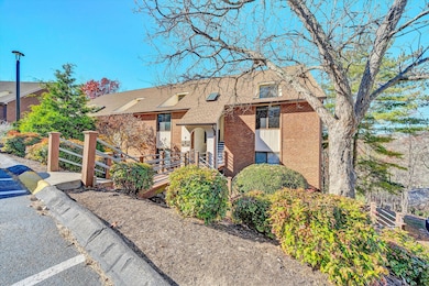 3347 Forest Ridge Rd, Roanoke, VA 24018 - photo 3