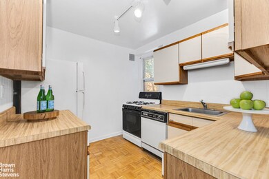 110-50 71st Rd unit 4C, Forest Hills, NY 11375 - photo 7