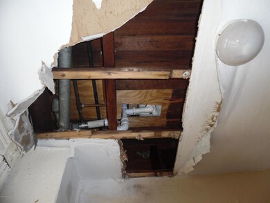 69 Sands St, Staten Island, NY 10304 - photo 5