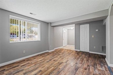 3103 Locust St, Middletown, OH 45044 - photo 2