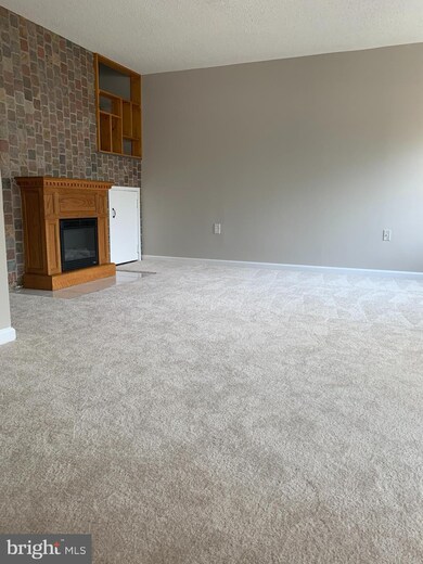8627 Village Way unit 8, Alexandria, VA 22309 - photo 5