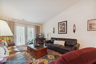06-338-W-Saginaw-St-40-East-Lansing-MI-4