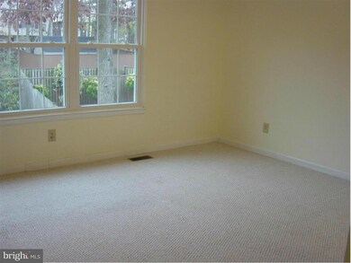 7 Pine Cone Ct, Nottingham, MD 21236 - photo 3