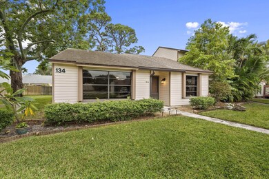 134 Sherwood Cir unit 16A, Jupiter, FL 33458 - photo 2