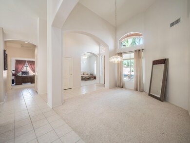FORMAL DINE RM & HALL