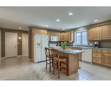 12 Red Oak Dr, Plaistow, NH 03865 - photo 5