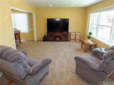 3627 Camerino St, Lakewood, CA 90712 - photo 2