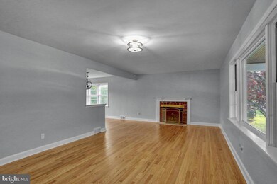 817 N 26th St, Reading, PA 19606 - photo 4