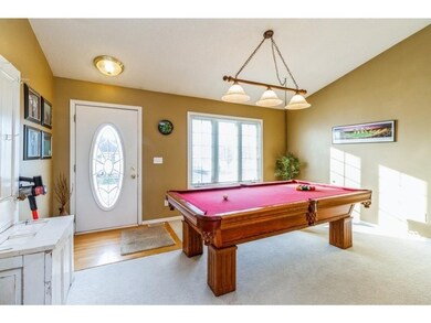 1020 S 12th Ave E, Newton, IA 50208 - photo 2