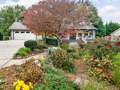 72 Forest Lake Dr, Asheville, NC 28803 - photo 3