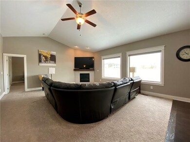 9701 Marnewood Dr, Johnston, IA 50131 - photo 6