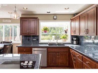 31147 SW Willamette Way W, Wilsonville, OR 97070 - photo 5