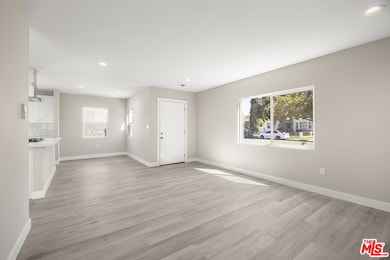 121 W Elm Ave, Fullerton, CA 92832 - photo 3