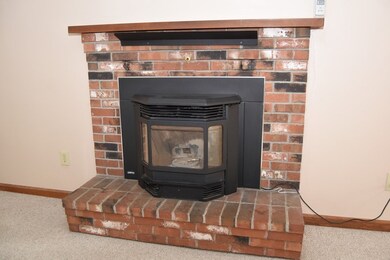 16 Hitching Post Rd, Amherst, MA 01002 - photo 6