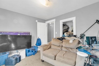 1103 White St, Port Huron, MI 48060 - photo 5