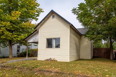 40 E Charles St, Redkey, IN 47373 - photo 2