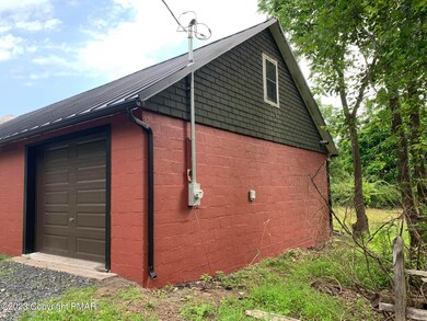 194 Doll Rd, Stroudsburg, PA 18360 - photo 2