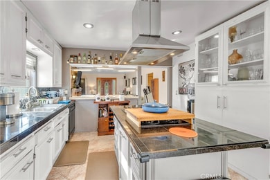 608 S Pacific Coast Hwy, Redondo Beach, CA 90277 - photo 7