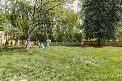 130 Park St, Statesville, NC 28677 - photo 6