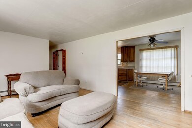 5814 Oklahoma Rd, Sykesville, MD 21784 - photo 4