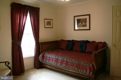 16652 Purcival Ct, Dumfries, VA 22025 - photo 7