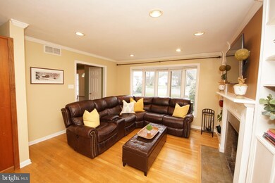 2 Sutton Ln, Princeton Junction, NJ 08550 - photo 5