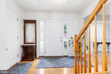 11610 Scarlet Leaf Cir, Germantown, MD 20876 - photo 3