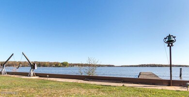 lake 3