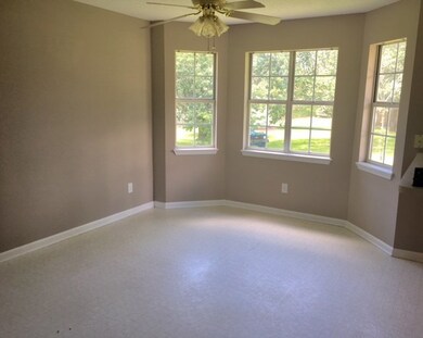 1197 Oakland Ave, Warner Robins, GA 31088 - photo 4