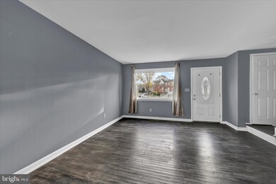 1124 Linkside Dr, Parkville, MD 21234 - photo 5