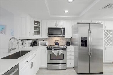 9101 Vanderbilt Dr unit 203, Naples, FL 34108 - photo 7