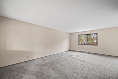 5740 Cambridge Ln unit 6, Mount Pleasant, WI 53406 - photo 4