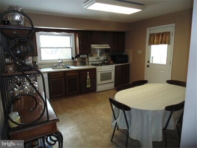 508 Wood St, Conshohocken, PA 19428 - photo 6