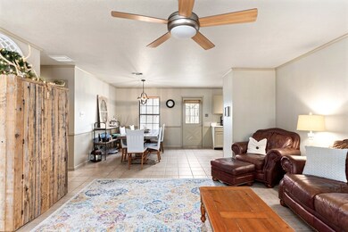 908 Henrietta St, Fredericksburg, TX 78624 - photo 5