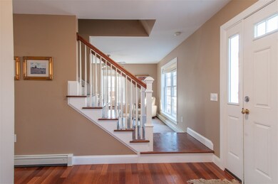 4 1/2 Ashland St, Nashua, NH 03064 - photo 4