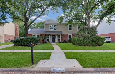 8202 Pine Falls Dr, Houston, TX 77095 - photo 3