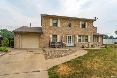 337 Nugent Place, Lincoln, IL 62656 - photo 3