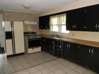 58 Blossom Rd, Westport, MA 02790 - photo 5