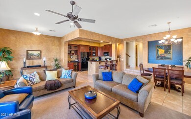 10234 E White Feather Ln-large-007-015-1