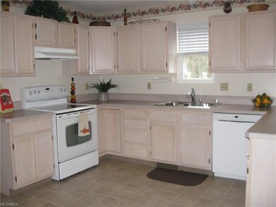 You'd have a hard time finding a cleaner kitchen!
