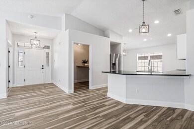 Entry / Kitchen