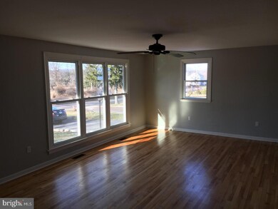 18 Neiffer Rd, Royersford, PA 19468 - photo 7