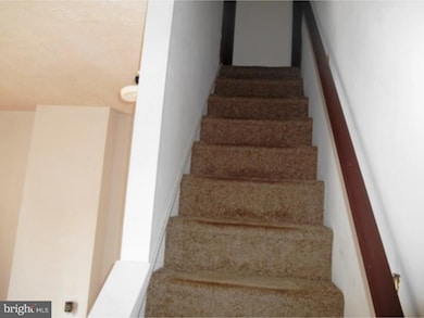 712 Clark St, New Castle, DE 19720 - photo 4