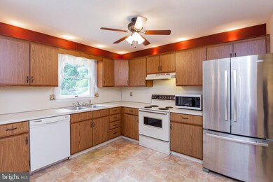 7272 Pommel Dr, Sykesville, MD 21784 - photo 7