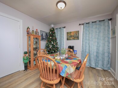 408 N Center St unit 414, Statesville, NC 28677 - photo 3