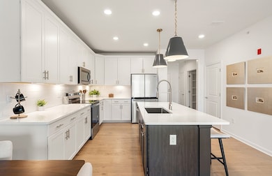 Chauncy Lake unit 302, Westborough, MA 01581 - photo 2