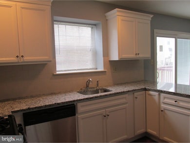 616 Greentree Ln, Norristown, PA 19403 - photo 7