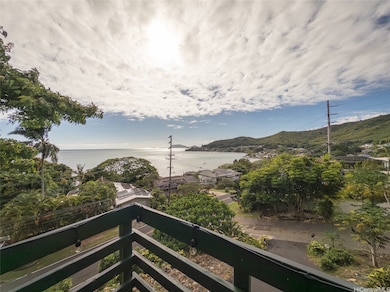 47-398 Mawaena St, Kaneohe, HI 96744 - photo 2