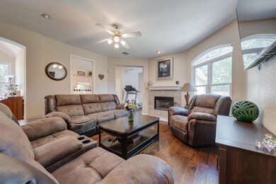 300 Raintree Dr, Murphy, TX 75094 - photo 7